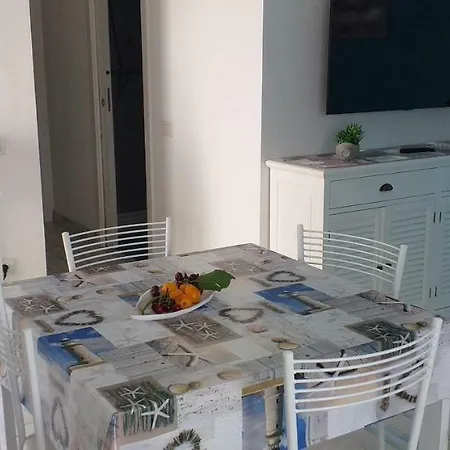 Adriana Apartment Cinquale